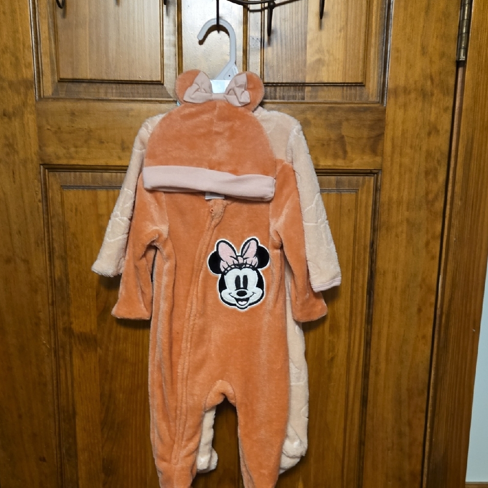 NWT Disney 2 Piece Baby Peach Fuzzy Outfit with Hat